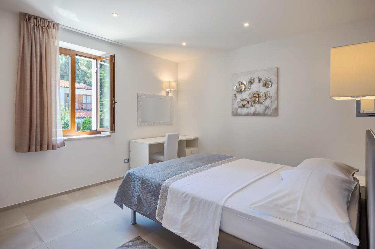 Apartmani Mare Verde Novigrad Istria Esterno foto